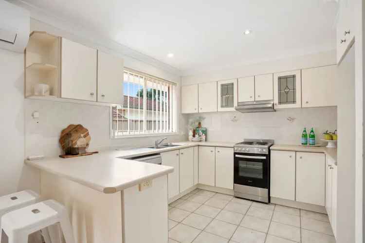 Rent Stylish Brick Home in Flinders with Coastal Charm and Modern Features