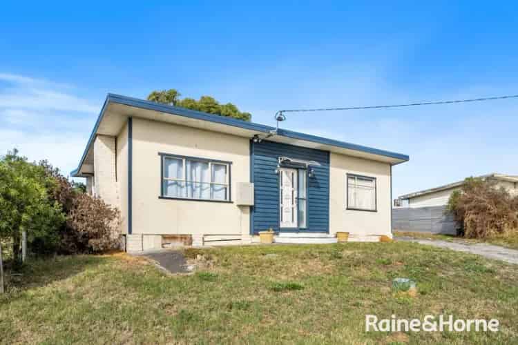 House For Sale in Dodges Ferry, Tasmania
