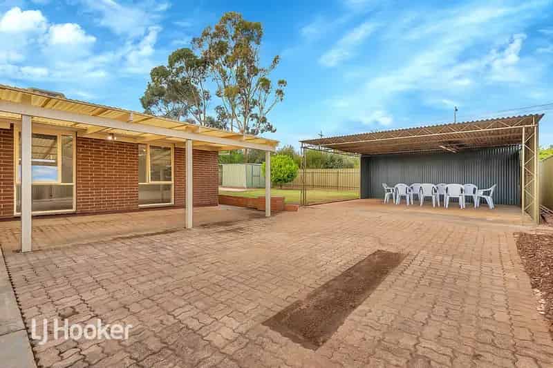 3 rooms house of 81 m² in Adelaide