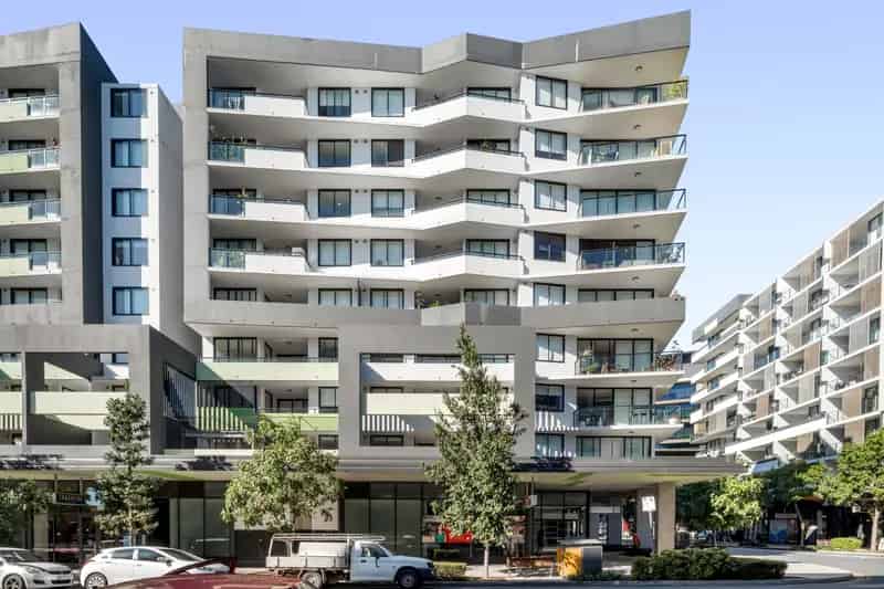 Large one bedroom apartment in the heart of Nundah Village