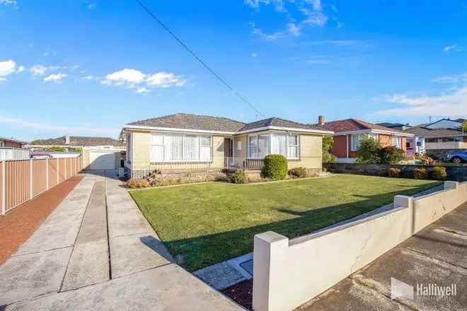 House For Sale in Devonport, Tasmania