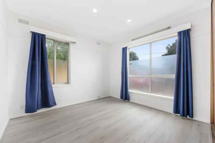 3 Bed House For Lease in Dandenong North