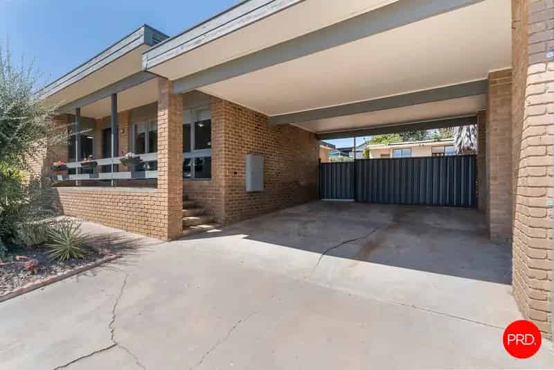Stunning Family Home in Prime Strathdale