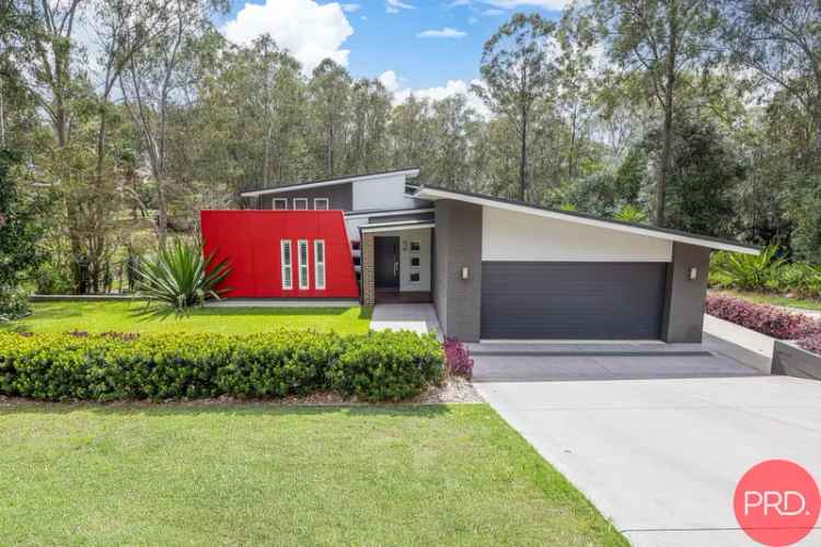 4 Bedroom Stunner in Bolwarra Heights!