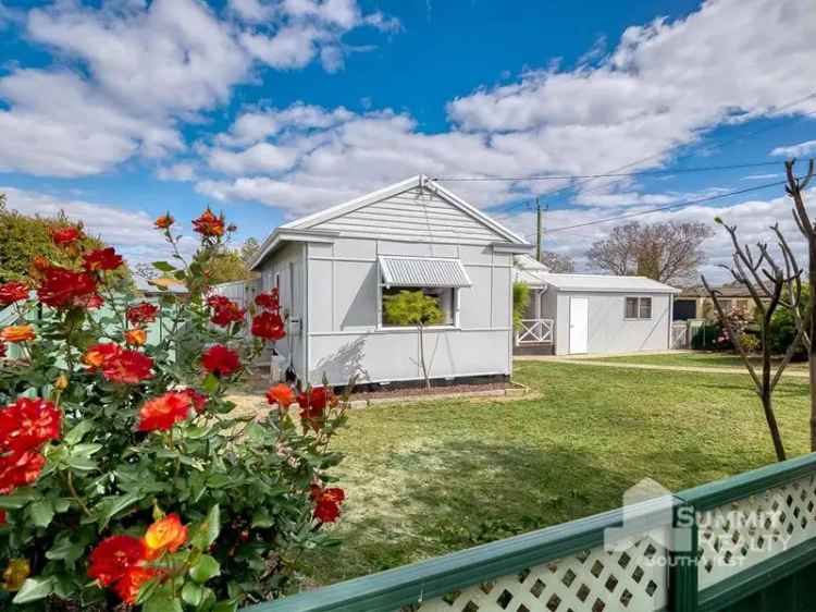 House For Sale in Bunbury, Western Australia