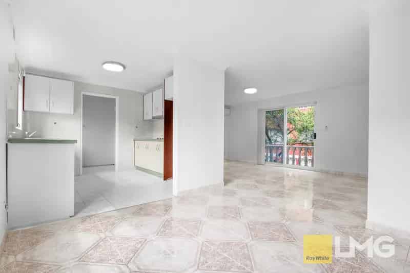 WELL-MAINTAINED BLOCK & APARTMENT IN A SOUGHT-AFTER LOCATION