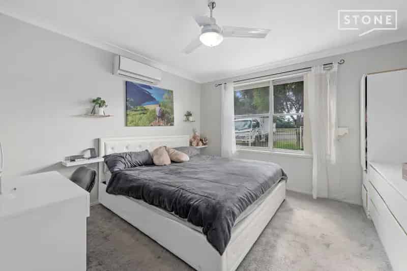 Real Estate For Sale - 34 Fifth Street - Weston , NSW