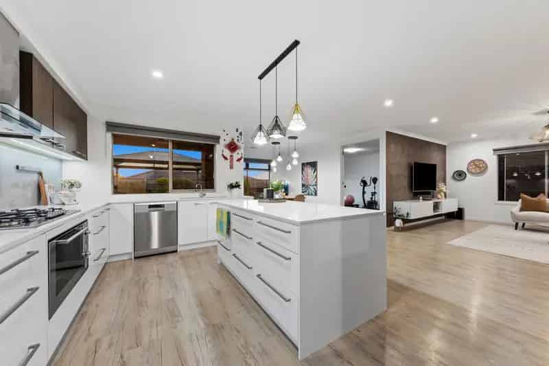 Buy House in Timbertop Estate with Stunning Features and Outdoor Area