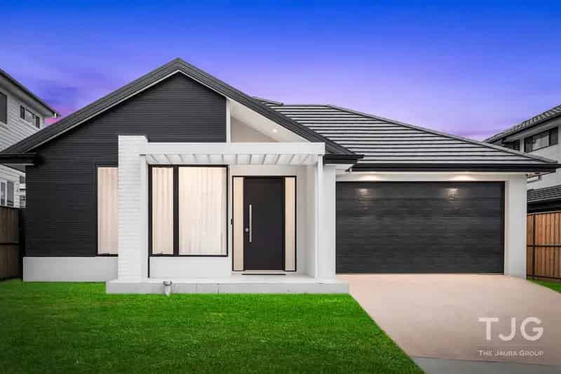 Contemporary masterpiece home for sale with luxurious features