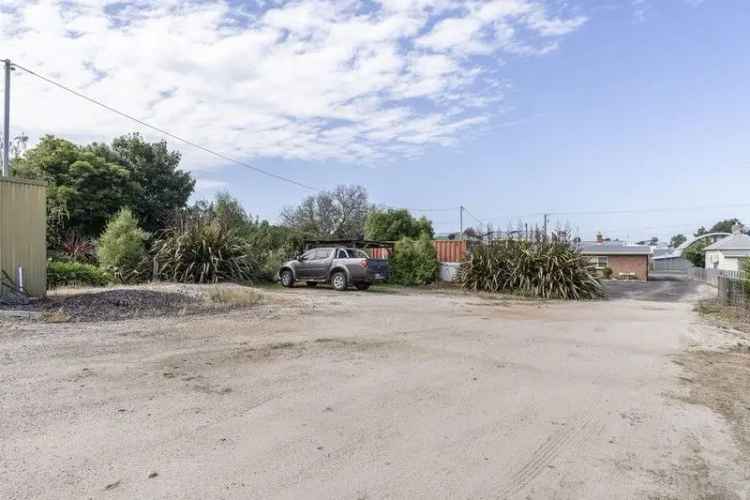 Vacant Land With Inviting Possibilities