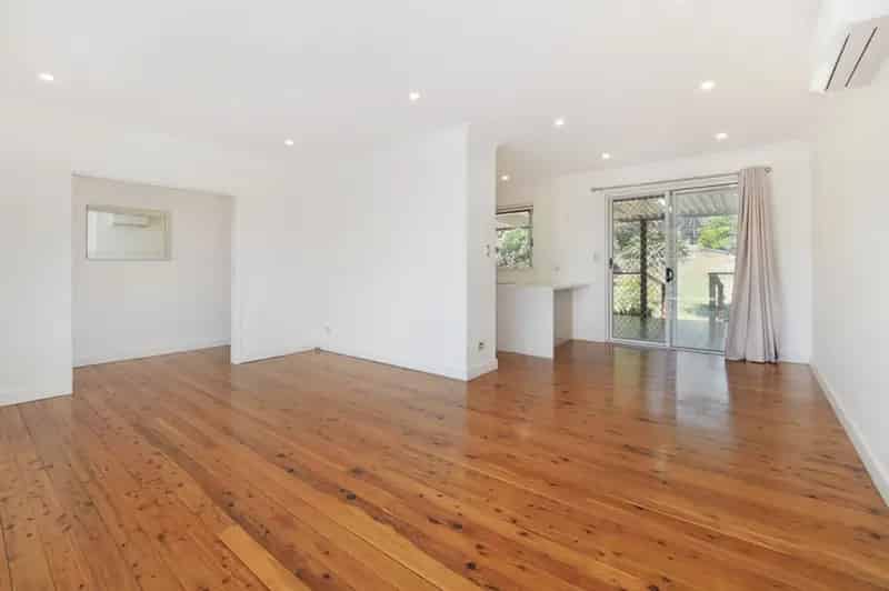 3 rooms house of 253 m² in Sydney