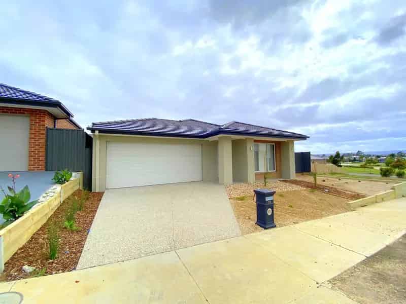 Buy Family Home with 4 Bedrooms and Modern Features in Convenient Location