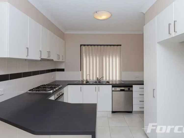 3x2 Mirrabooka Villa Near Mirrabooka Square