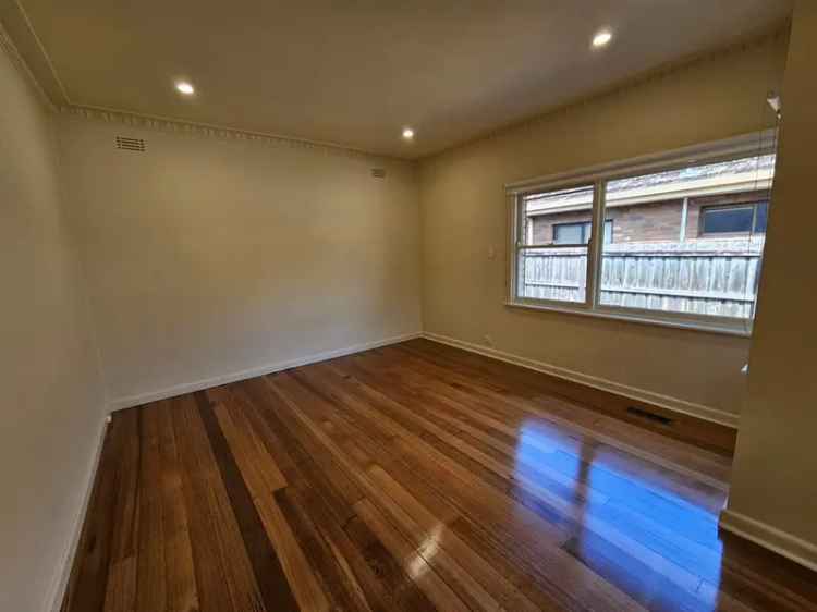 3 Bedroom 219m2 Apartment Melbourne Spacious Family Home