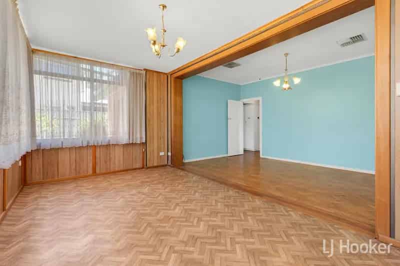 Buy House in Elizabeth Vale with Unique Floor Plan and Generous Allotment