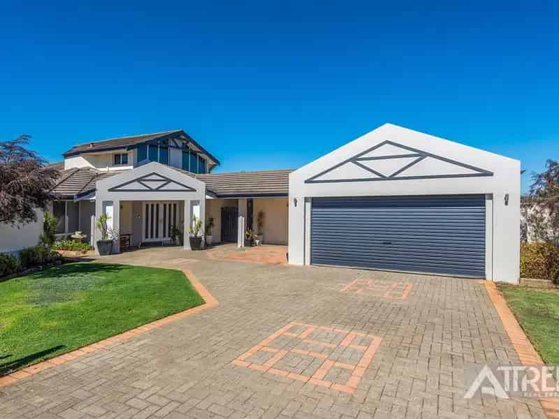 House For Sale , 15, Ridgehaven Court, City of Canning, Western Australia