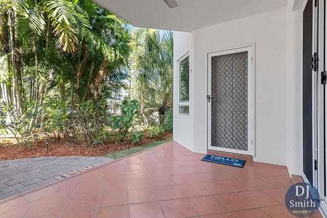 2 Bed 2 Bath Ground Floor Unit Cairns North - Close to Esplanade