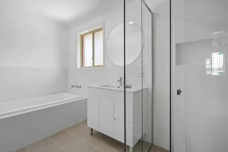 11 Dawkins Pl, Ambarvale NSW 2560 - House For Lease