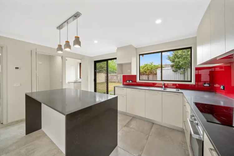 House For Rent in District of Tuggeranong, Australian Capital Territory