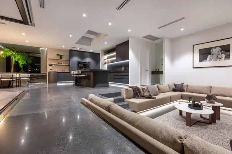 Buy Luxury House in Dianella with Unique Design and Swimming Pool