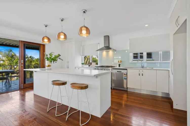 Beautifully Renovated Family Home on 721sqm