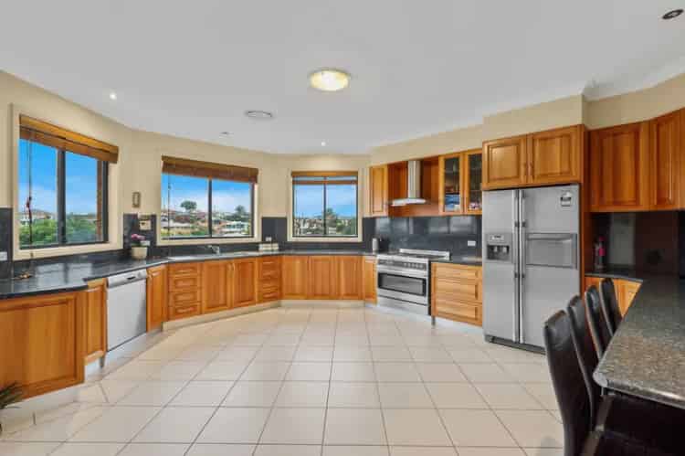Real Estate For Lease - 10 Cormorant Place - Berkeley , NSW