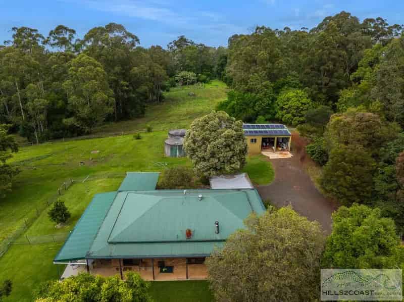 Buy lifestyle property in Tullera with farming potential and beautiful views