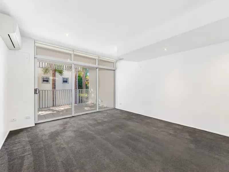 Large - Townhouse-Style Apartment Amongst Fortitude Valley'S Finest