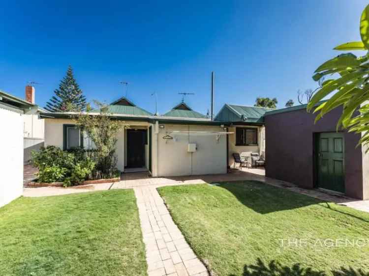 House For Sale in Geraldton, Western Australia