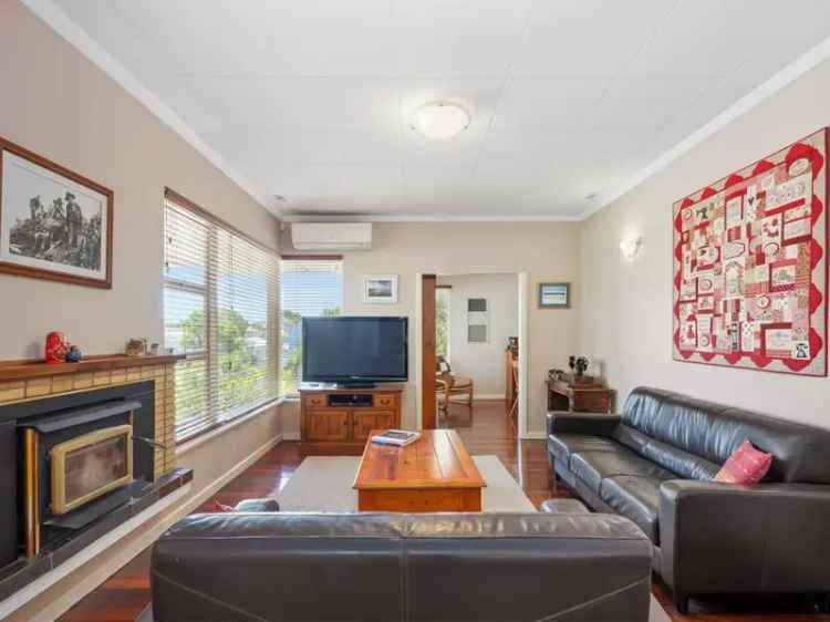 House For Sale in City of Melville, Western Australia