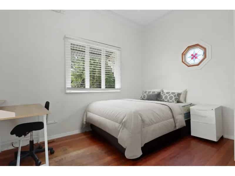 Student-Friendly House All-Inclusive Rent & Prime Location!