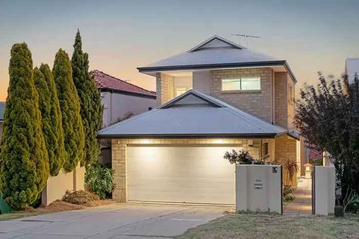 House For Sale in City of Melville, Western Australia