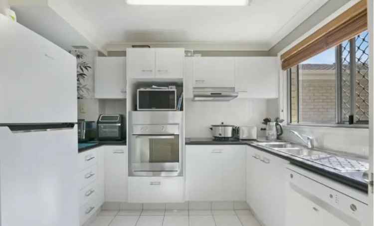 2 Bed House in Surfers Paradise Gold Coast City