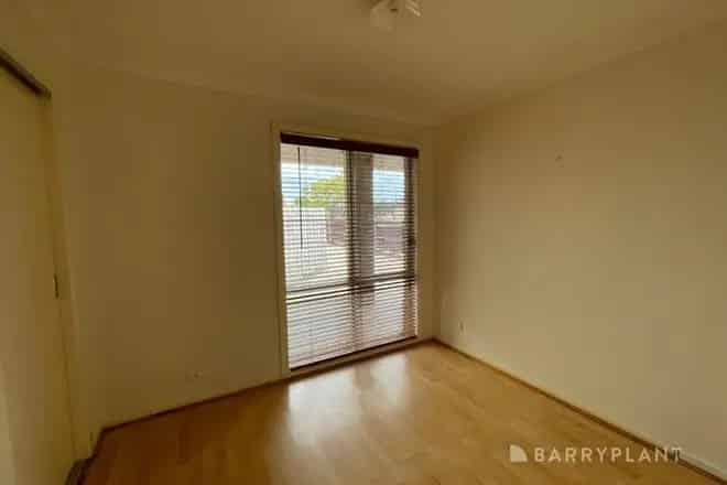 Apartment For Rent , 3B, Newbury Street, Melbourne, Victoria