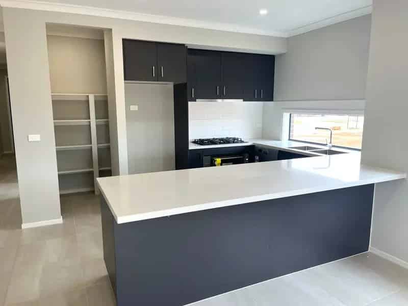 Light-Filled Family Home in Tarneit!