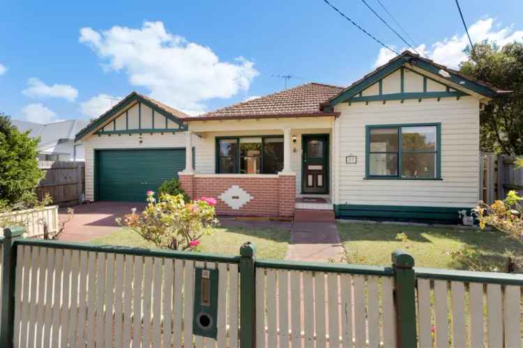 Picturesque Family Bungalow in Hughesdale