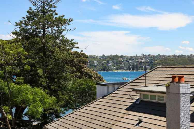 Rent Two Bedroom Apartment in Manly with Harbour Views and Balcony