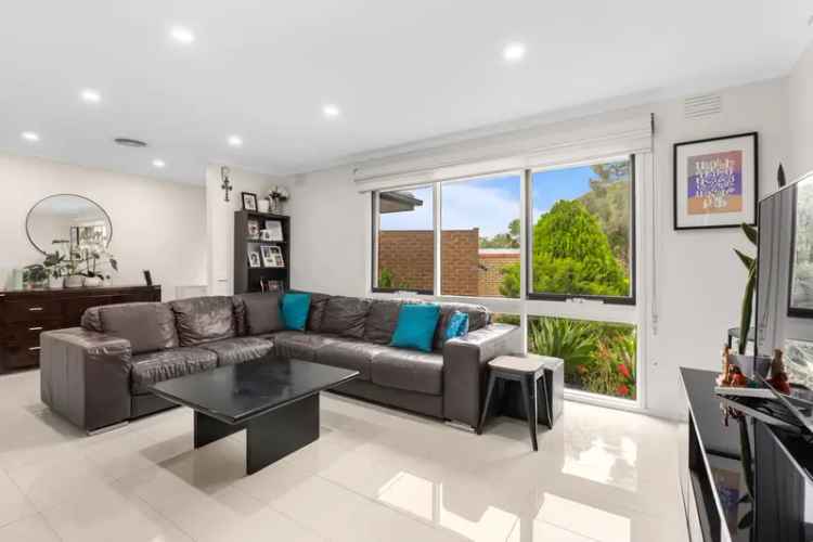 Spacious Family Home in Desirable Rowville