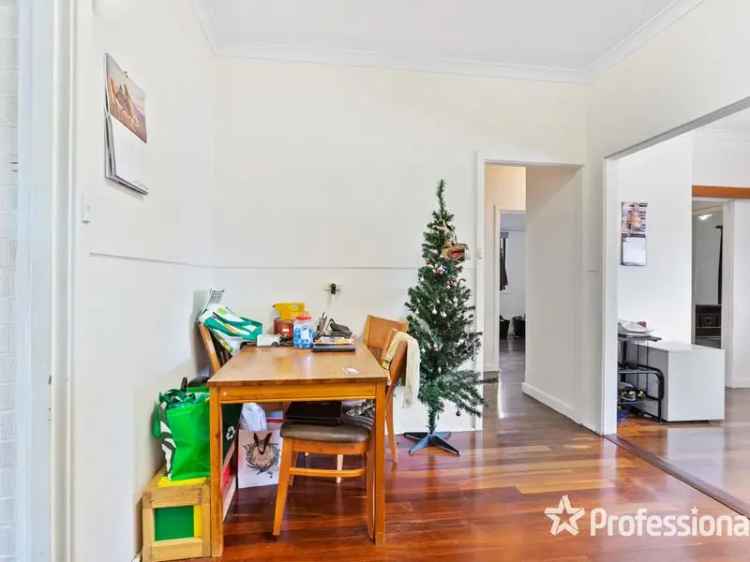 House For Sale in City of Stirling, Western Australia