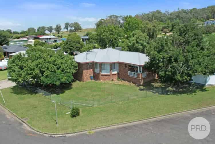 Great size family home!