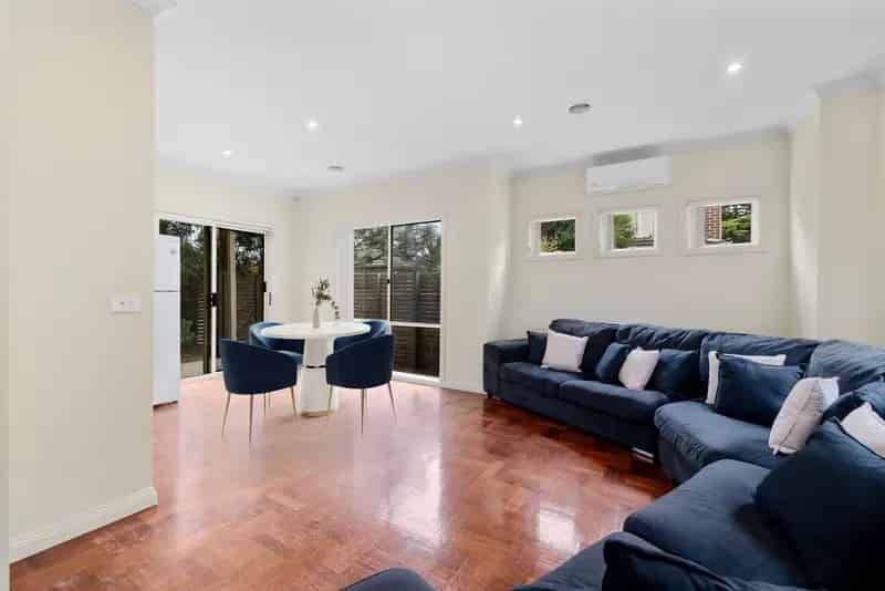 Buy House in Seaford with Three Bedrooms and Modern Features