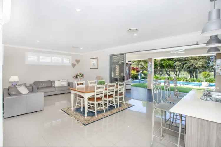 Buy House in Harrington with Golf Course Views and Pool