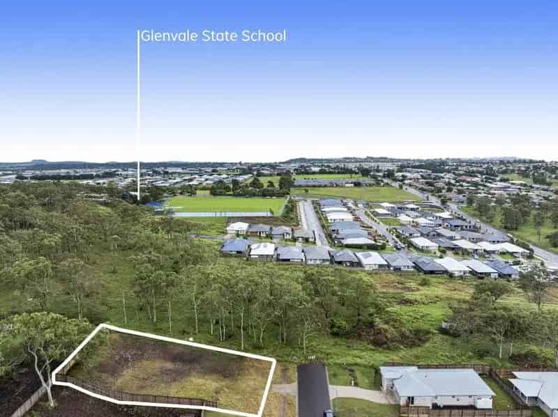 Your Dream Begins Here A Rare 811sqm Elevated Block in Glenvale
