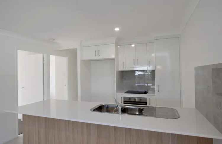 Modern 4-Bedroom House Lease Takeover Available