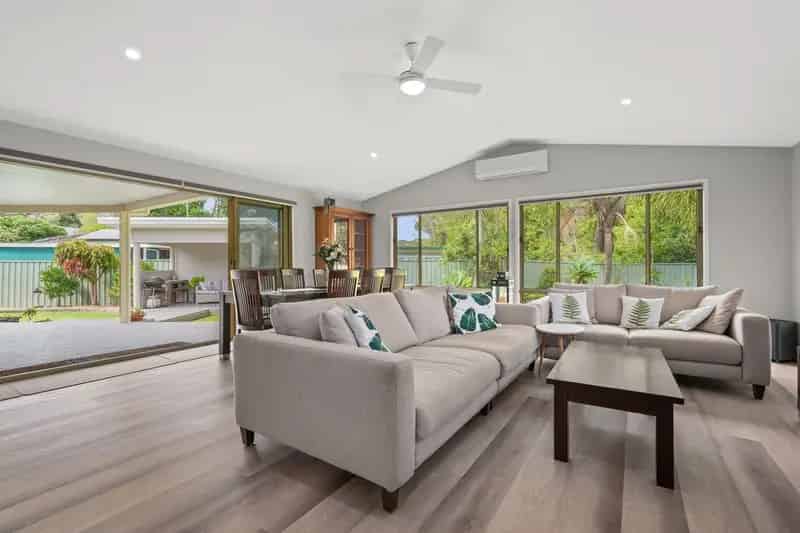 House For Sale - 7 Castell Close, Kincumber NSW 2251