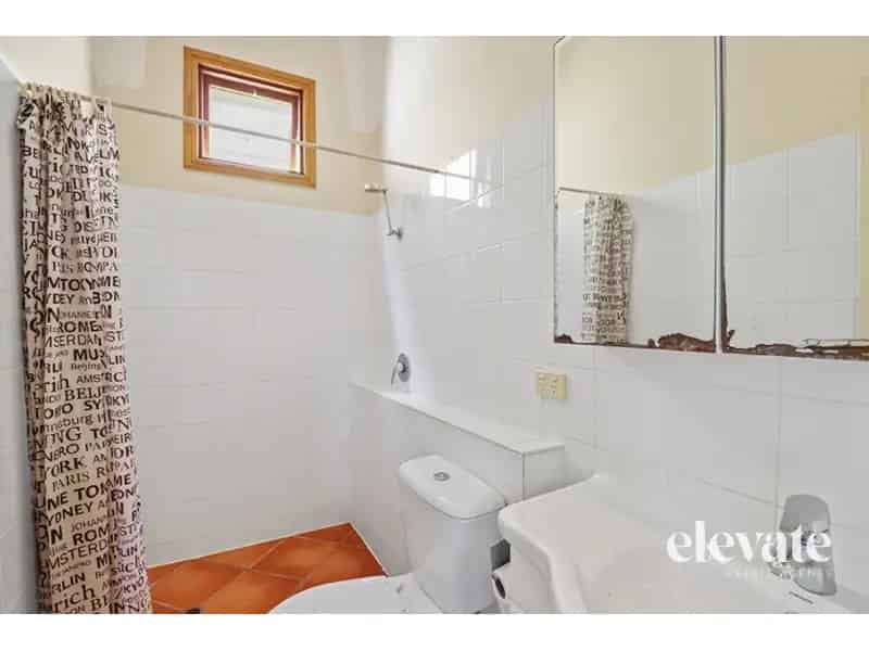 Furnished Room Including Utilities
