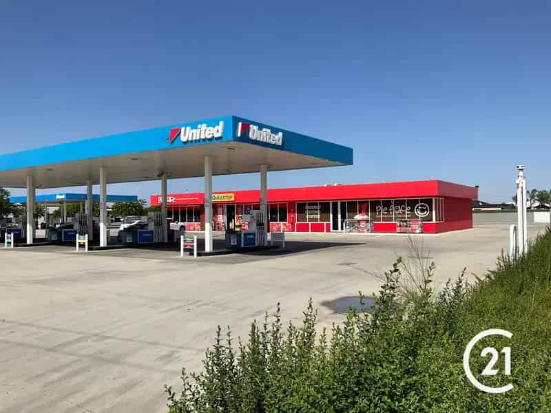 129-139 Northern Highway, Echuca VIC 3564 - Retail For Lease