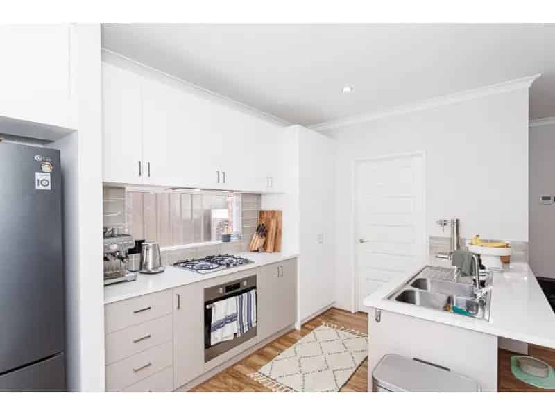 Leased By Ray White Inner North