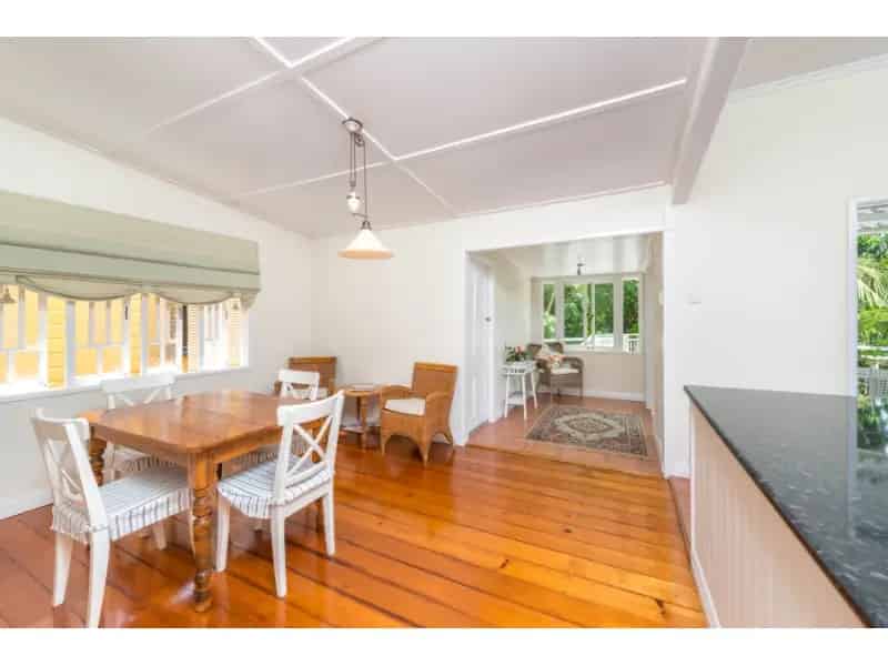 Family Home In Paddington