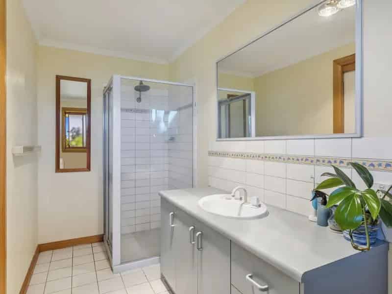 10-Acre Lifestyle Property with 4-Bedroom Home For Sale